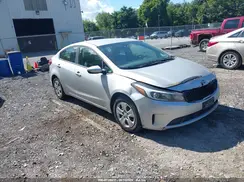 3KPFK4A77HE028016 2017 KIA FORTE