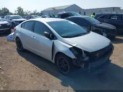 3KPFK4A77HE028758 2017 KIA FORTE