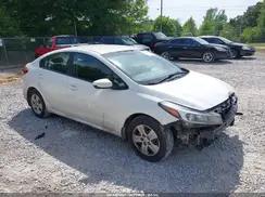 3KPFK4A77HE032387 2017 KIA FORTE