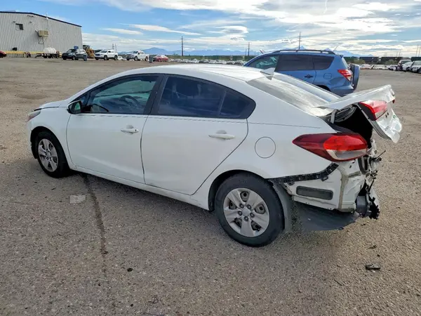 3KPFK4A77HE035810 2017 KIA FORTE - Image 2