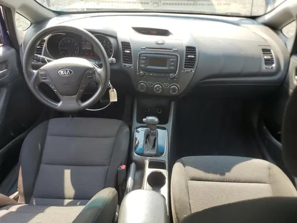 3KPFK4A77HE041509 2017 KIA FORTE - Image 8