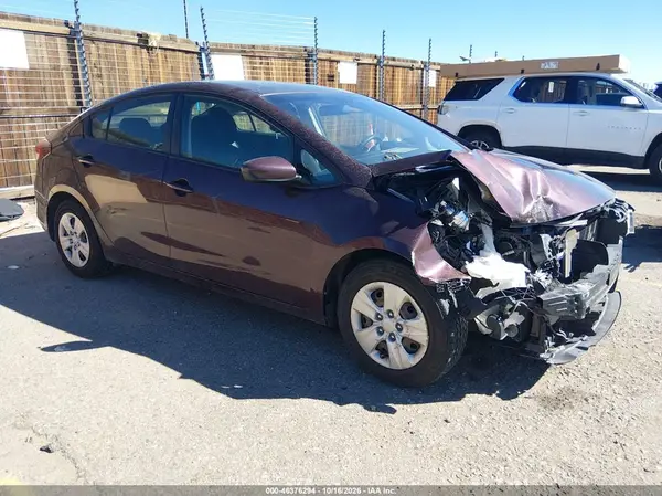 3KPFK4A77HE043454 2017 KIA FORTE - Image 1