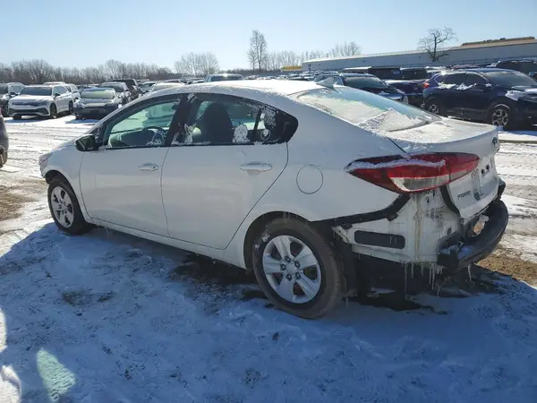 3KPFK4A77HE046029 2017 KIA FORTE - Image 2