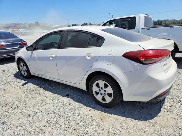 3KPFK4A77HE050341 2017 KIA FORTE - Image 2