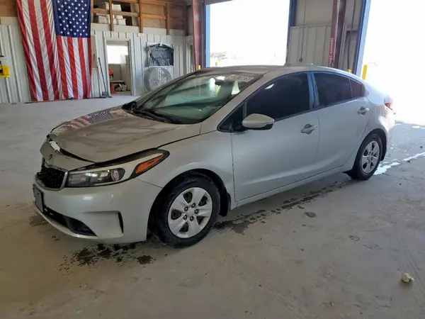 3KPFK4A77HE051280 2017 KIA FORTE - Image 1
