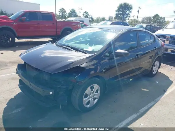 3KPFK4A77HE052235 2017 KIA FORTE - Image 2