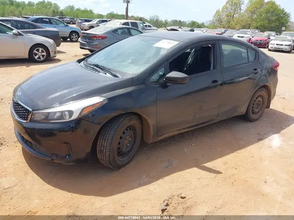 3KPFK4A77HE054034 2017 KIA FORTE - Image 2