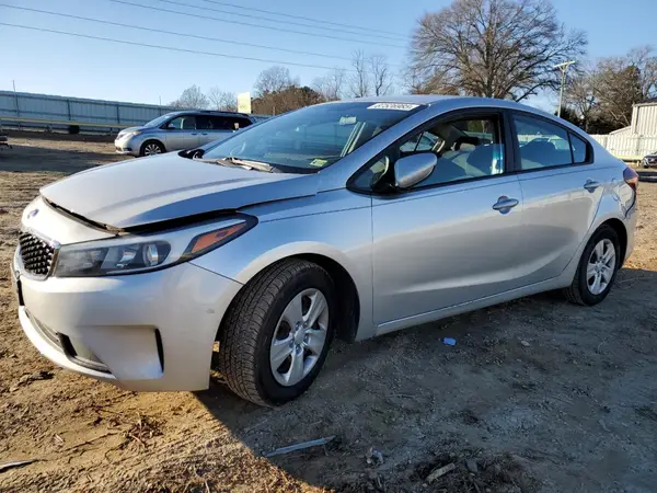 3KPFK4A77HE059587 2017 KIA FORTE - Image 1