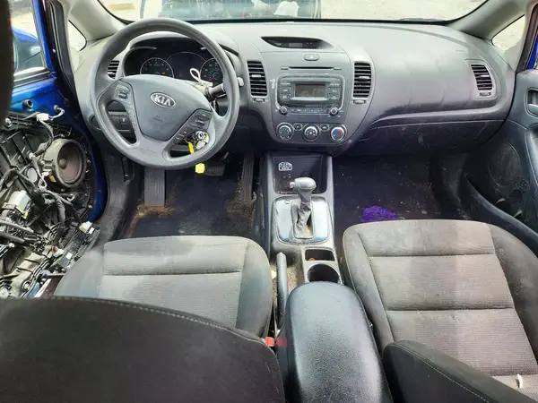 3KPFK4A77HE064787 2017 KIA FORTE - Image 8