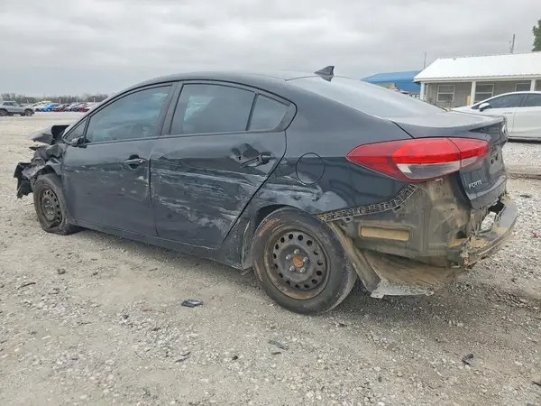3KPFK4A77HE065714 2017 KIA FORTE - Image 2