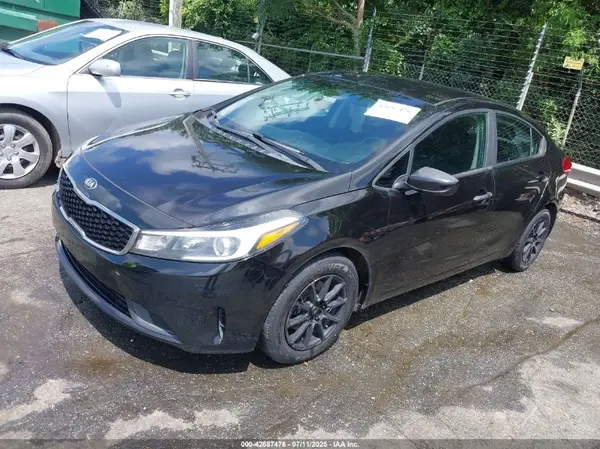 3KPFK4A77HE066233 2017 KIA FORTE - Image 2