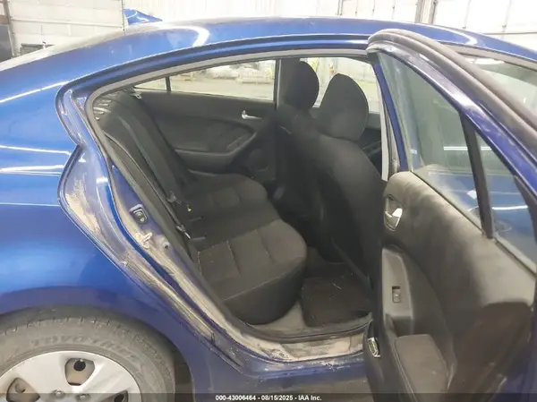 3KPFK4A77HE069150 2017 KIA FORTE - Image 8
