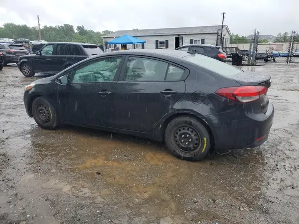 3KPFK4A77HE070069 2017 KIA FORTE - Image 2
