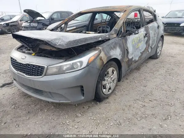 3KPFK4A77HE076759 2017 KIA FORTE - Image 2