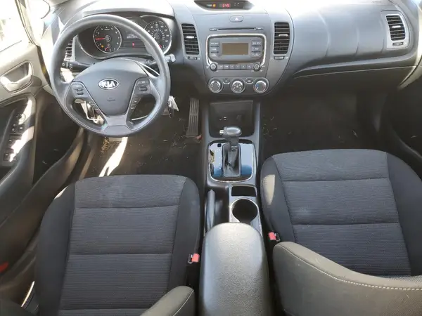 3KPFK4A77HE078933 2017 KIA FORTE - Image 8