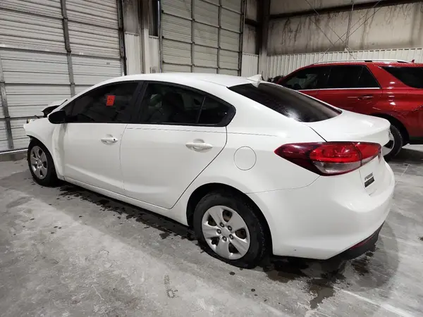 3KPFK4A77HE079211 2017 KIA FORTE - Image 2
