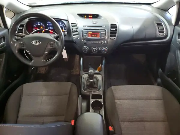 3KPFK4A77HE079953 2017 KIA FORTE - Image 8