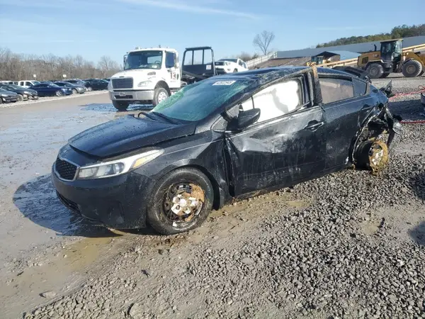 3KPFK4A77HE089933 2017 KIA FORTE - Image 1