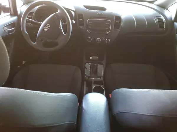 3KPFK4A77HE099507 2017 KIA FORTE - Image 8