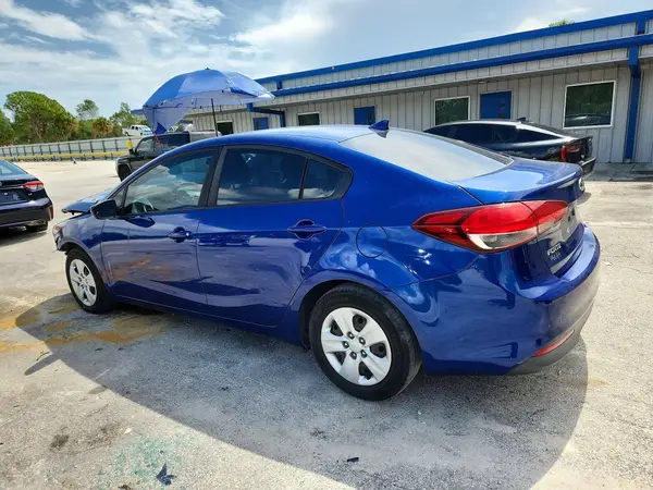 3KPFK4A77HE103071 2017 KIA FORTE - Image 2