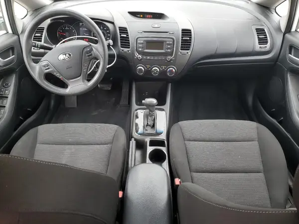 3KPFK4A77HE108612 2017 KIA FORTE - Image 8