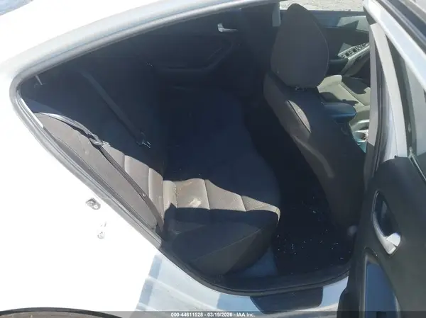3KPFK4A77HE114748 2017 KIA FORTE - Image 8