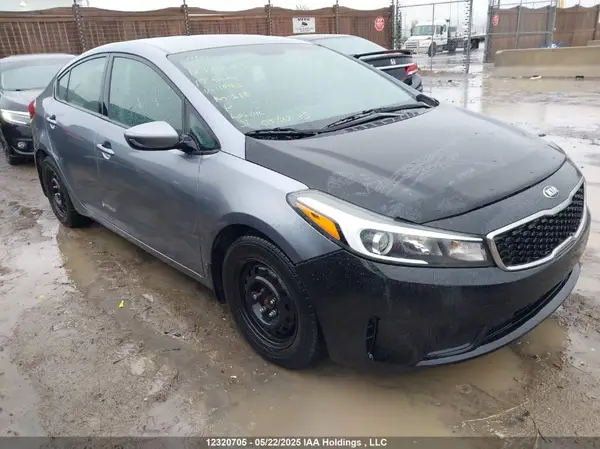 3KPFK4A77HE115401 2017 KIA FORTE - Image 1