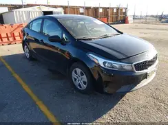 3KPFK4A77HE116676 2017 KIA FORTE