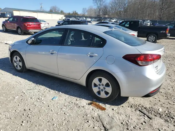 3KPFK4A77HE117021 2017 KIA FORTE - Image 2