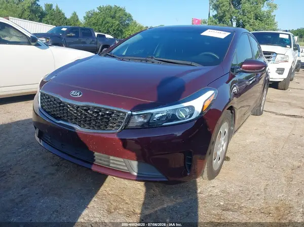 3KPFK4A77HE122719 2017 KIA FORTE - Image 2