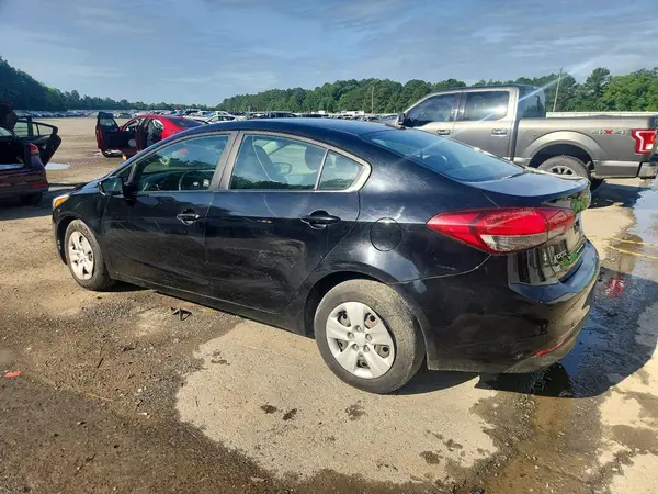 3KPFK4A77HE126124 2017 KIA FORTE - Image 2