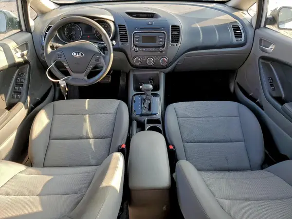 3KPFK4A77HE129847 2017 KIA FORTE - Image 8