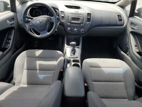 3KPFK4A77HE131064 2017 KIA FORTE - Image 8