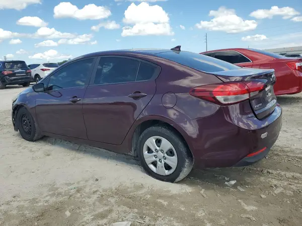 3KPFK4A77HE131632 2017 KIA FORTE - Image 2