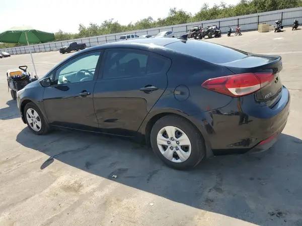3KPFK4A77HE134515 2017 KIA FORTE - Image 2