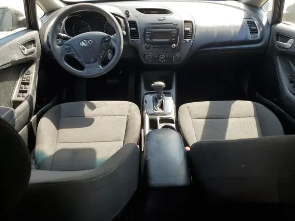 3KPFK4A77HE134515 2017 KIA FORTE - Image 8