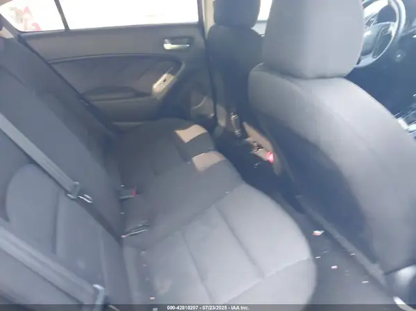 3KPFK4A77HE136541 2017 KIA FORTE - Image 8