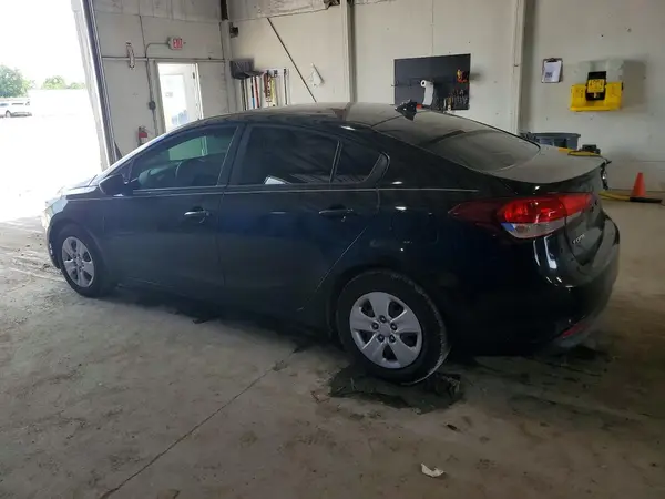 3KPFK4A77HE136748 2017 KIA FORTE - Image 2