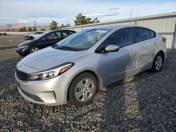 3KPFK4A77HE151315 2017 KIA FORTE - Image 1