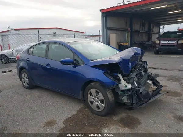 3KPFK4A77HE156563 2017 KIA FORTE - Image 1