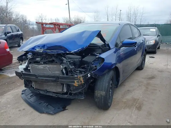 3KPFK4A77HE157471 2017 KIA FORTE - Image 2