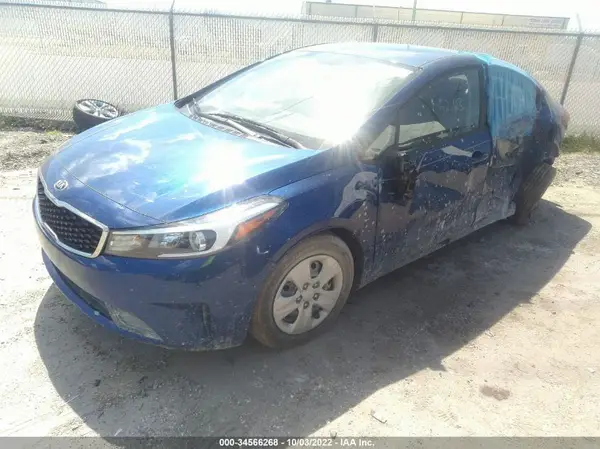 3KPFK4A77HE159981 2017 KIA FORTE - Image 2