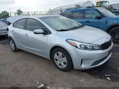 3KPFK4A77HE160600 2017 KIA FORTE