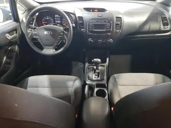 3KPFK4A77JE171523 2018 KIA FORTE - Image 8