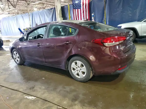 3KPFK4A77JE177774 2018 KIA FORTE - Image 2