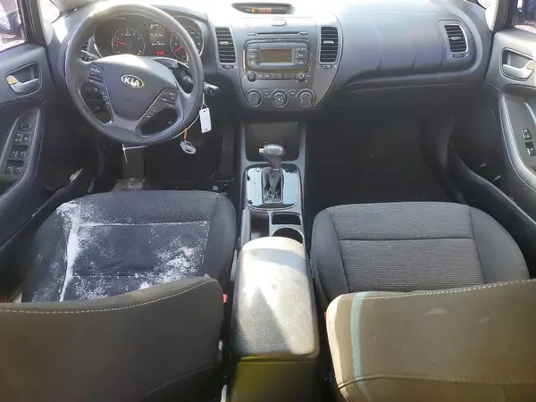 3KPFK4A77JE221918 2018 KIA FORTE - Image 8