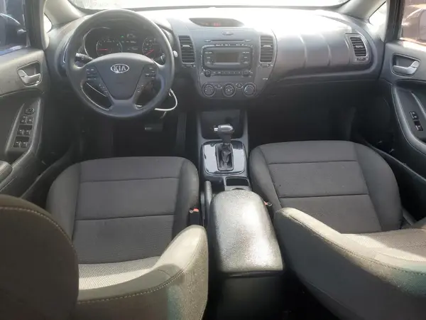 3KPFK4A77JE236791 2018 KIA FORTE - Image 8