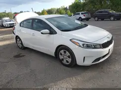3KPFK4A77JE242008 2018 KIA FORTE