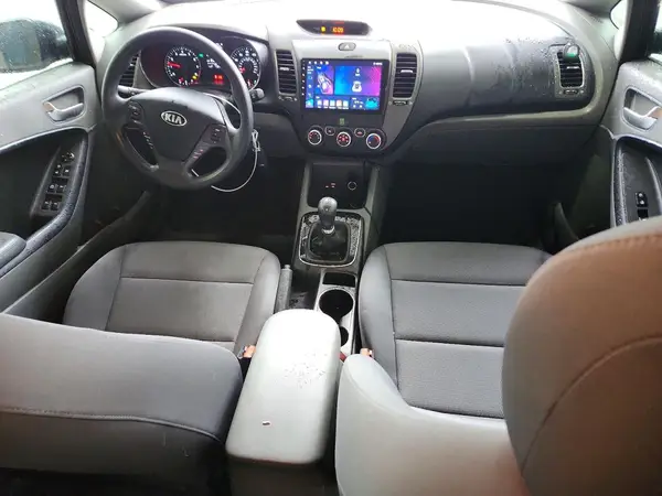 3KPFK4A77JE250223 2018 KIA FORTE - Image 8