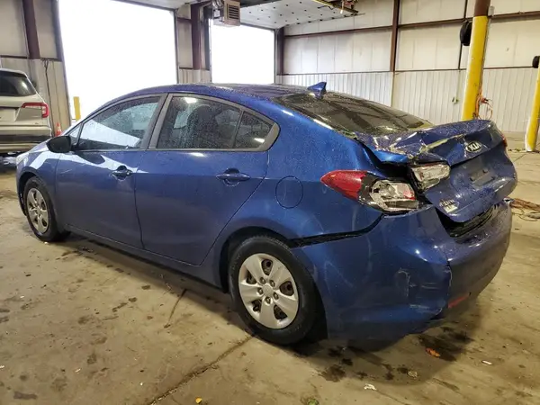 3KPFK4A77JE251016 2018 KIA FORTE - Image 2